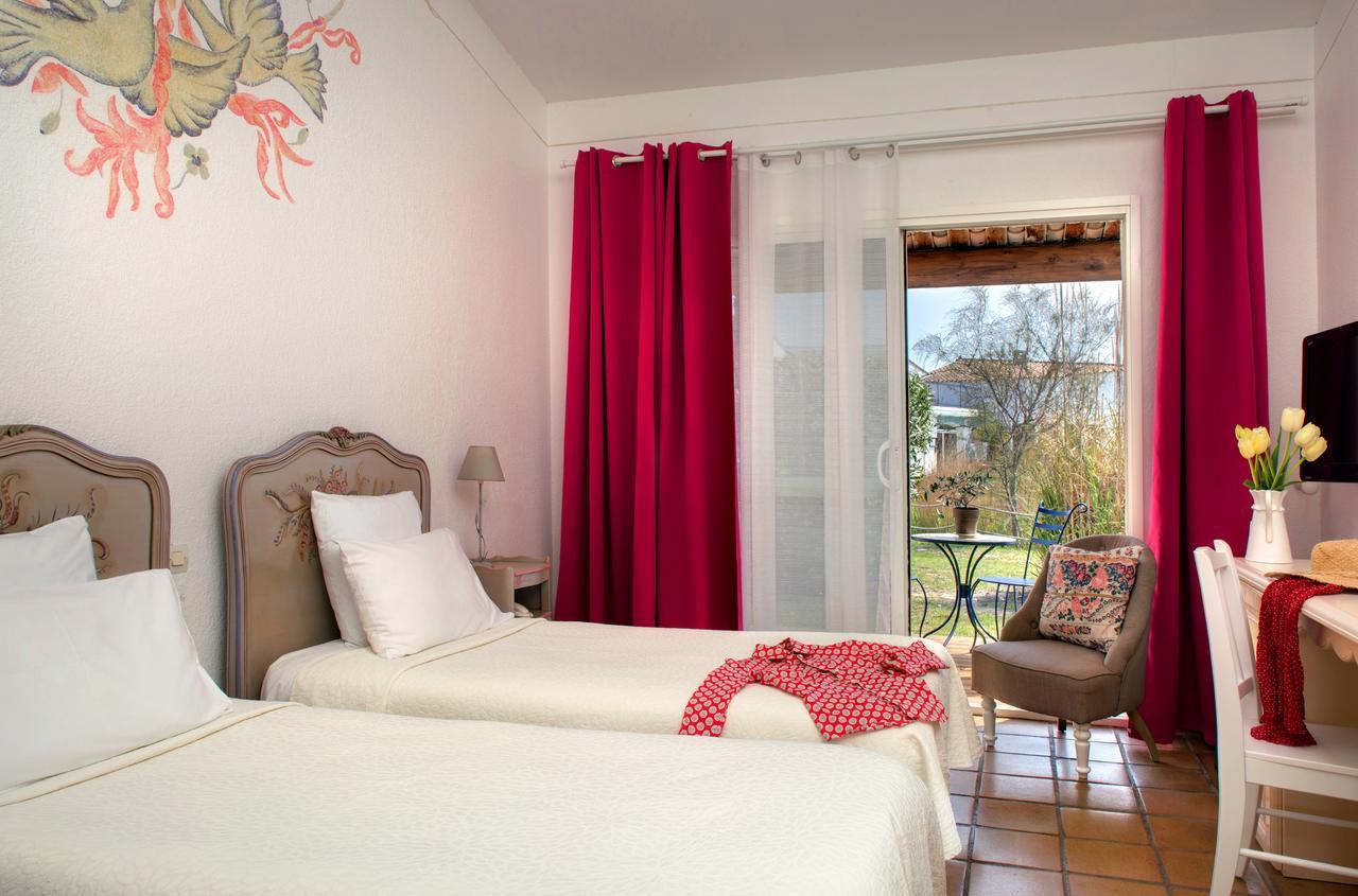 La Tramontane Hotel Saintes-Maries-de-la-Mer Buitenkant foto