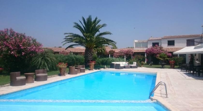 La Tramontane Hotel Saintes-Maries-de-la-Mer Buitenkant foto